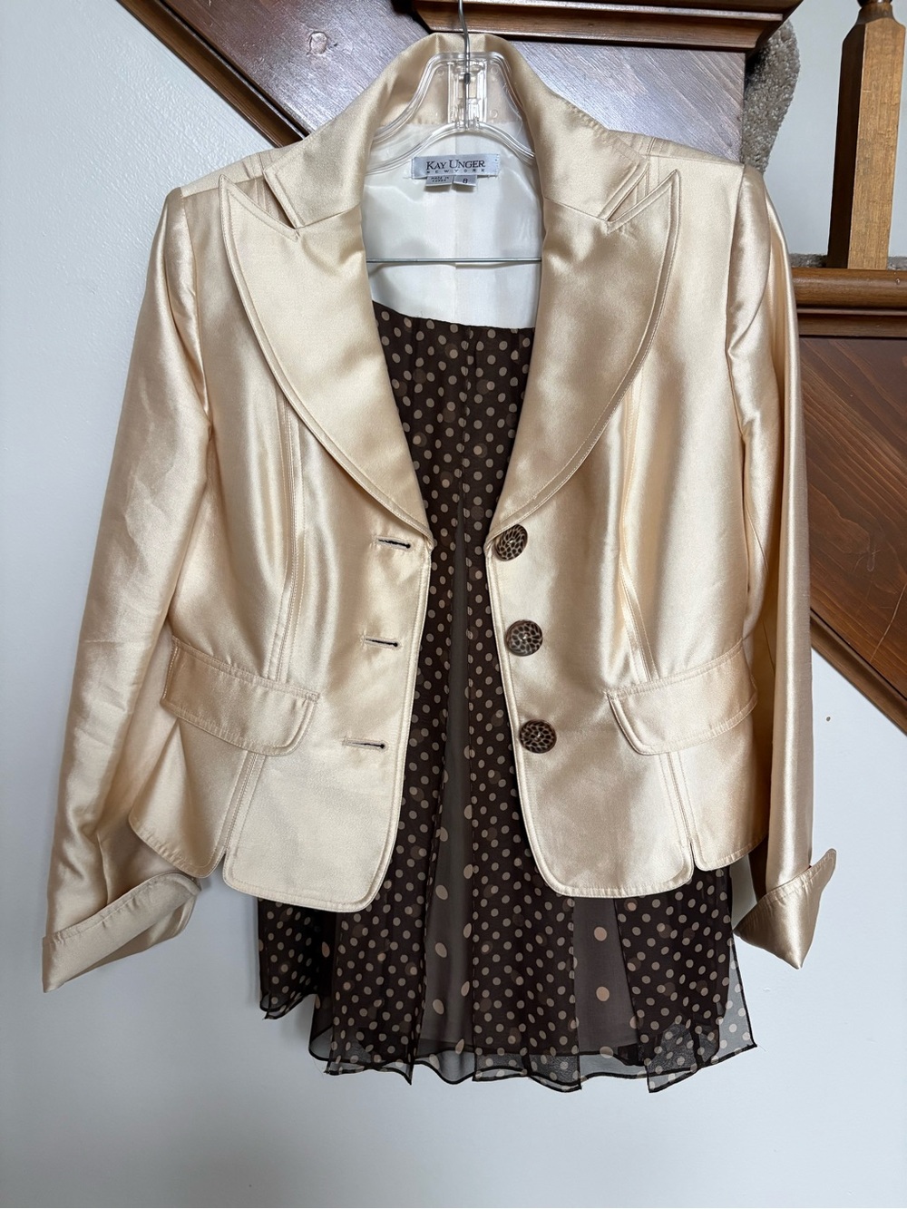 Kay Unger Champagne Silk blend Blazer in Gold and Polka dot Kay Unger silk skirt